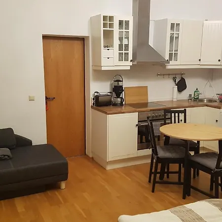 Chickes Studio In Mit Kitchenette Διαμέρισμα