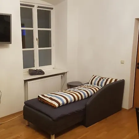 Chickes Studio In Mit Kitchenette *