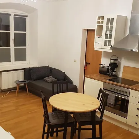 Chickes Studio In Mit Kitchenette Apartment Valley